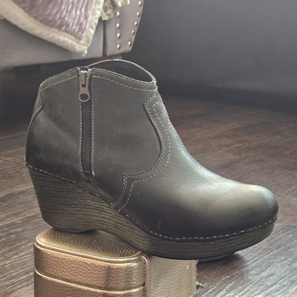 Dansko Black Leather Wedge Boots - Picture 4 of 8